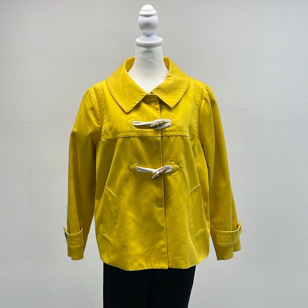 Cute Gap Yellow Cropped Coat with Toggles